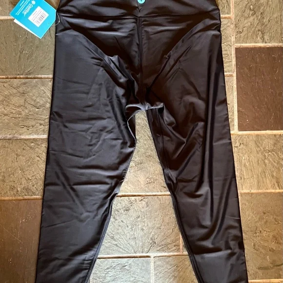 Coolibar Ocean Sculpt High Rise Swim Capri Black Leggings - Picture 2 of 5